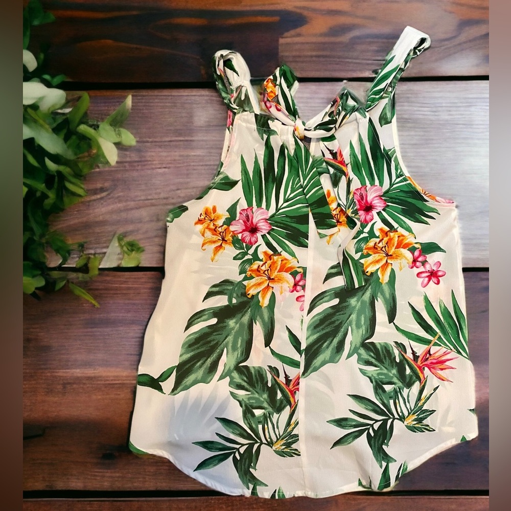 Floral V-Neck Halter Top